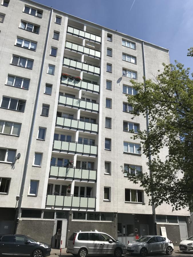 Апартаменти Apartament Karmelicka 19 Muzeum Polin Варшава Екстер'єр фото